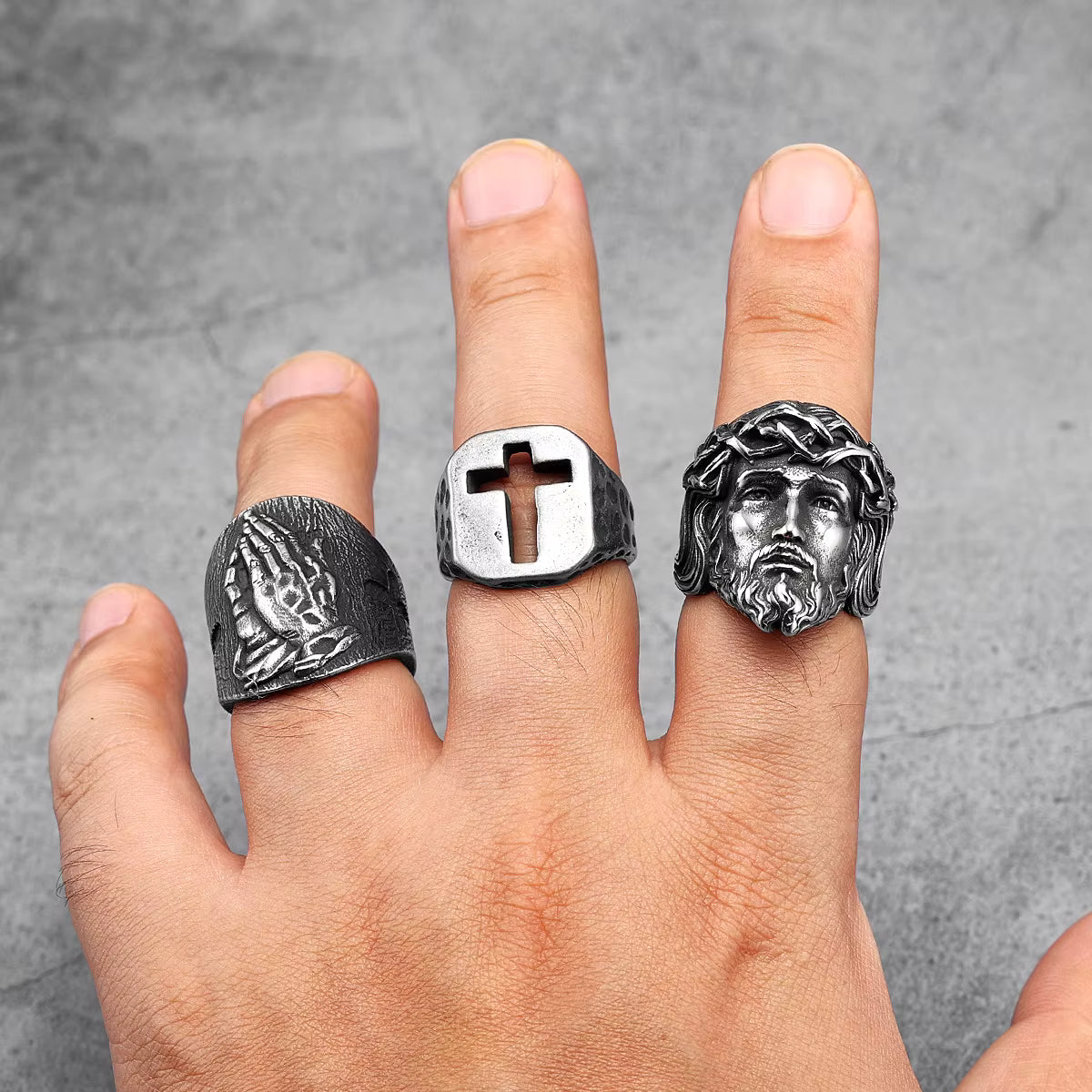 "Pray" Ring
